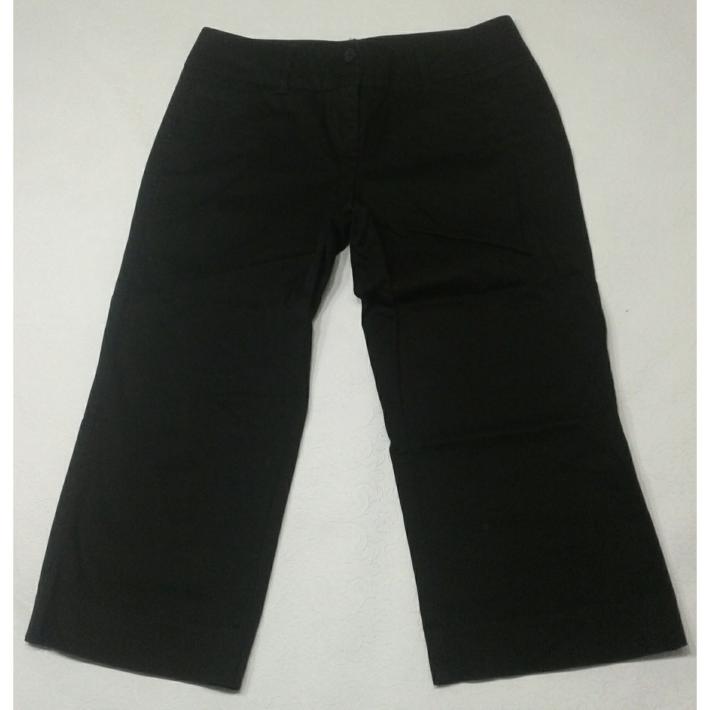 New York and company black capris pants size 4